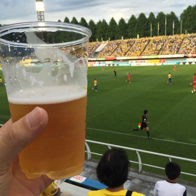 サッカー観ながら飲みに来た#j3 #栃木sc